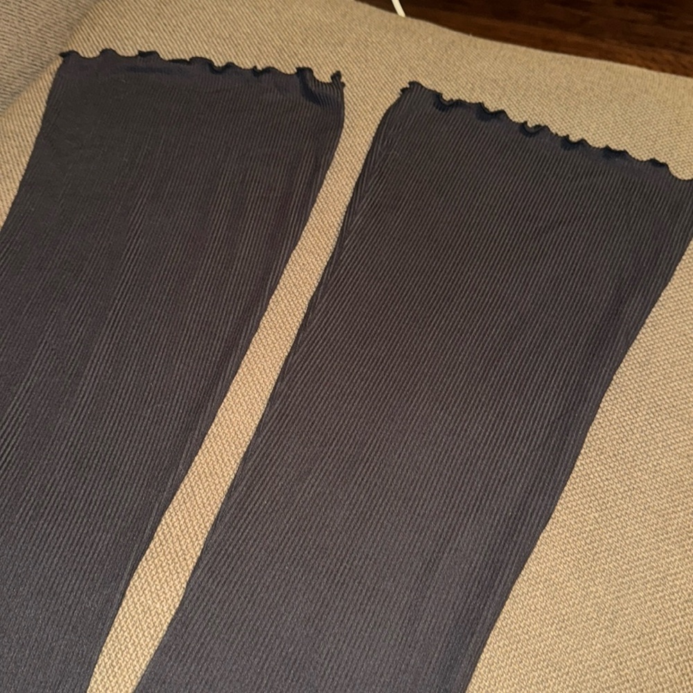 No Boundaries womens black ribbed flare pants casual dressy bottoms Medium (7-9) - Picture 2 of 8